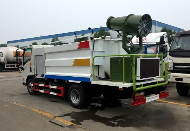 大運多功能環境檢測抑塵車圖片