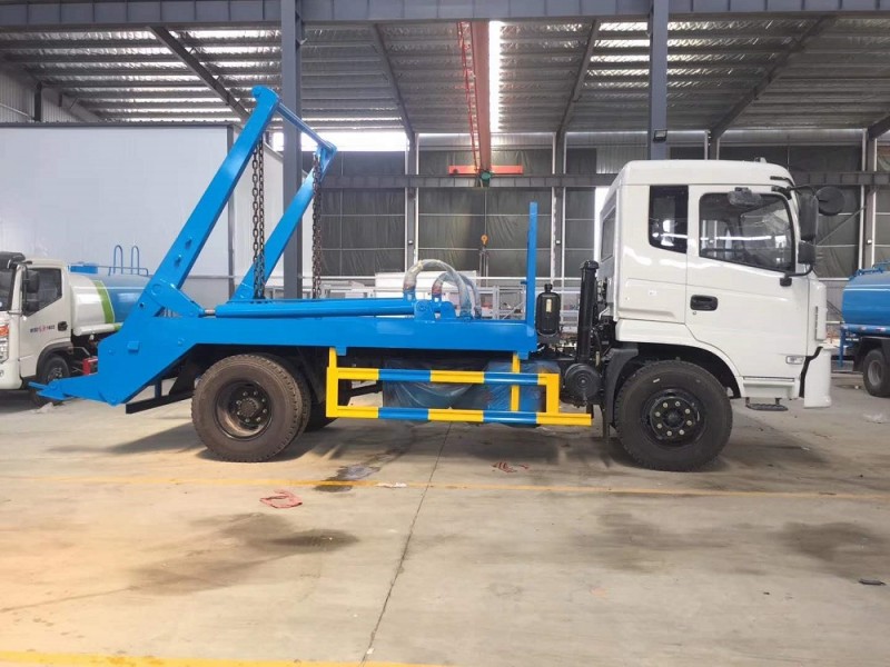 東風(fēng)專底10方擺臂垃圾車
