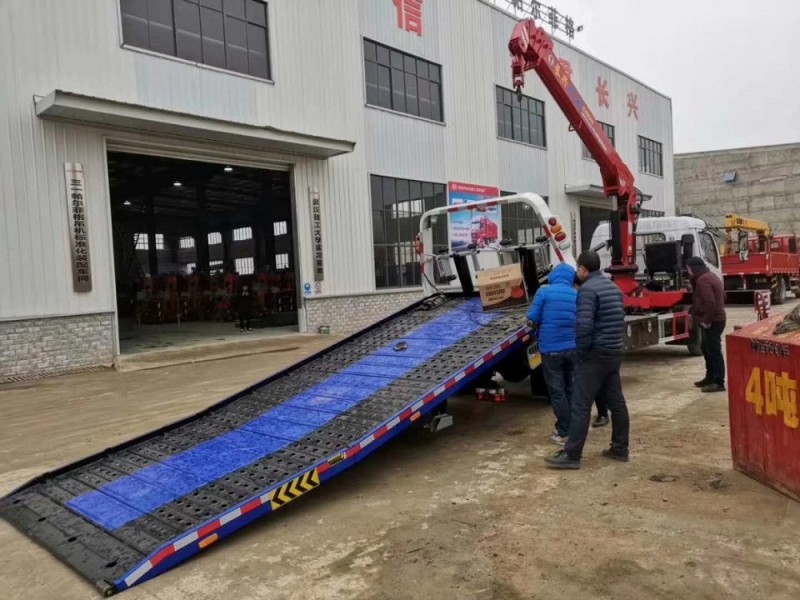 東風(fēng)大多利卡一拖二清障車