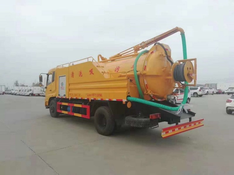 天錦清洗12方吸污車