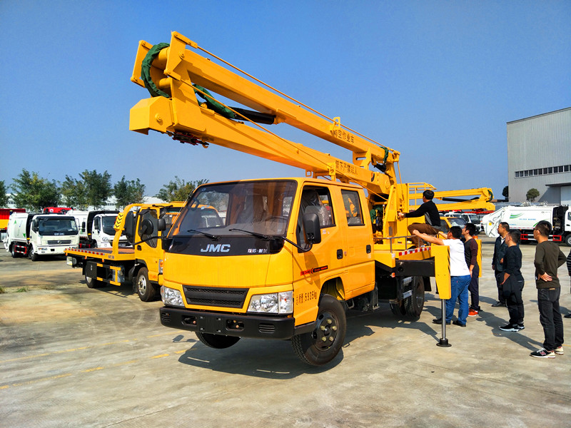 江鈴雙排12米藍牌高空作業車圖片