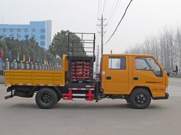 江鈴雙排座8-10米平臺升降高空作業車圖片