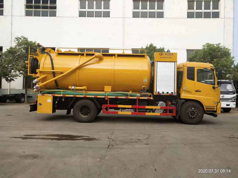 東風(fēng)天錦清洗吸污車圖片
