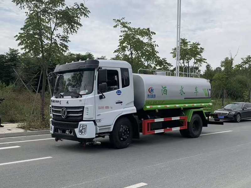 東風(fēng)D17灑水車（12噸）
