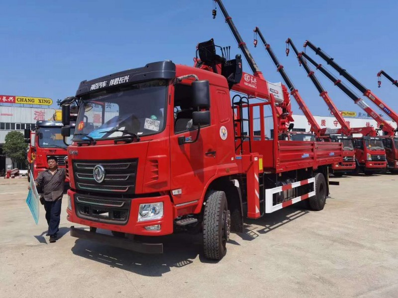 東風(fēng)F5隨車(chē)吊