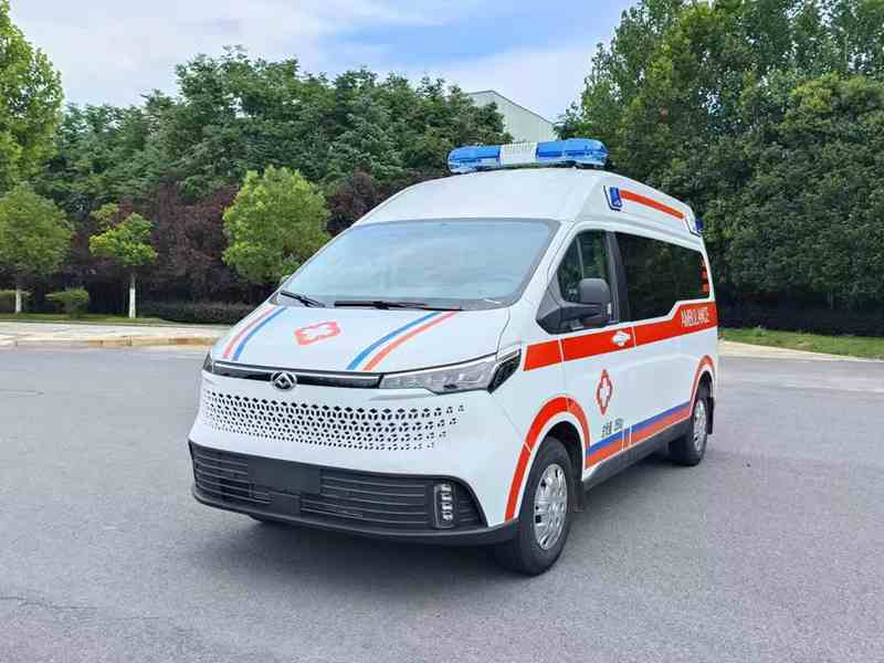 大通V70中軸中頂救護(hù)車