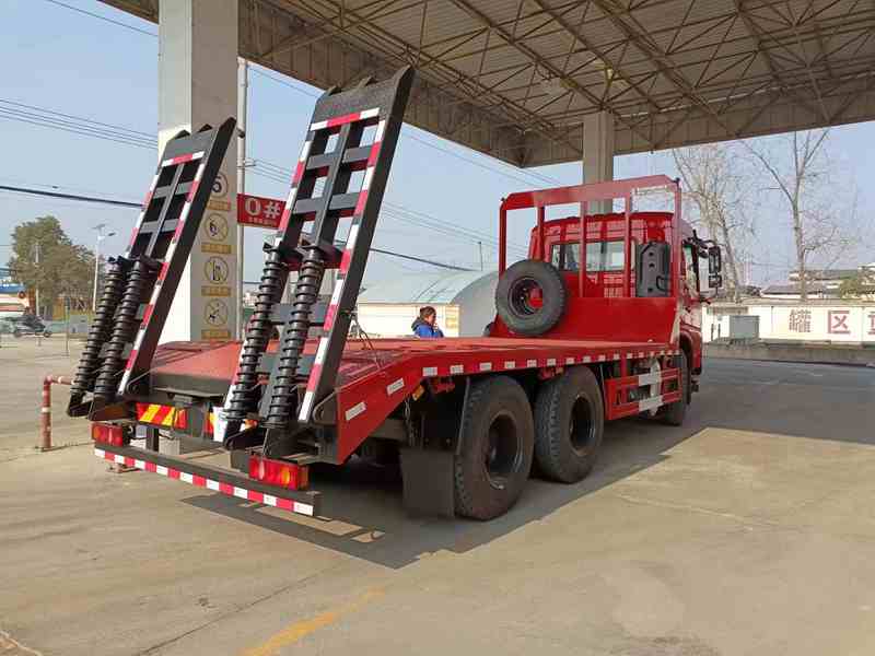 東風D3L后八輪平板運輸車圖片